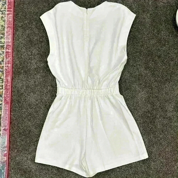Zara White one piece romper - Picture 2 of 3
